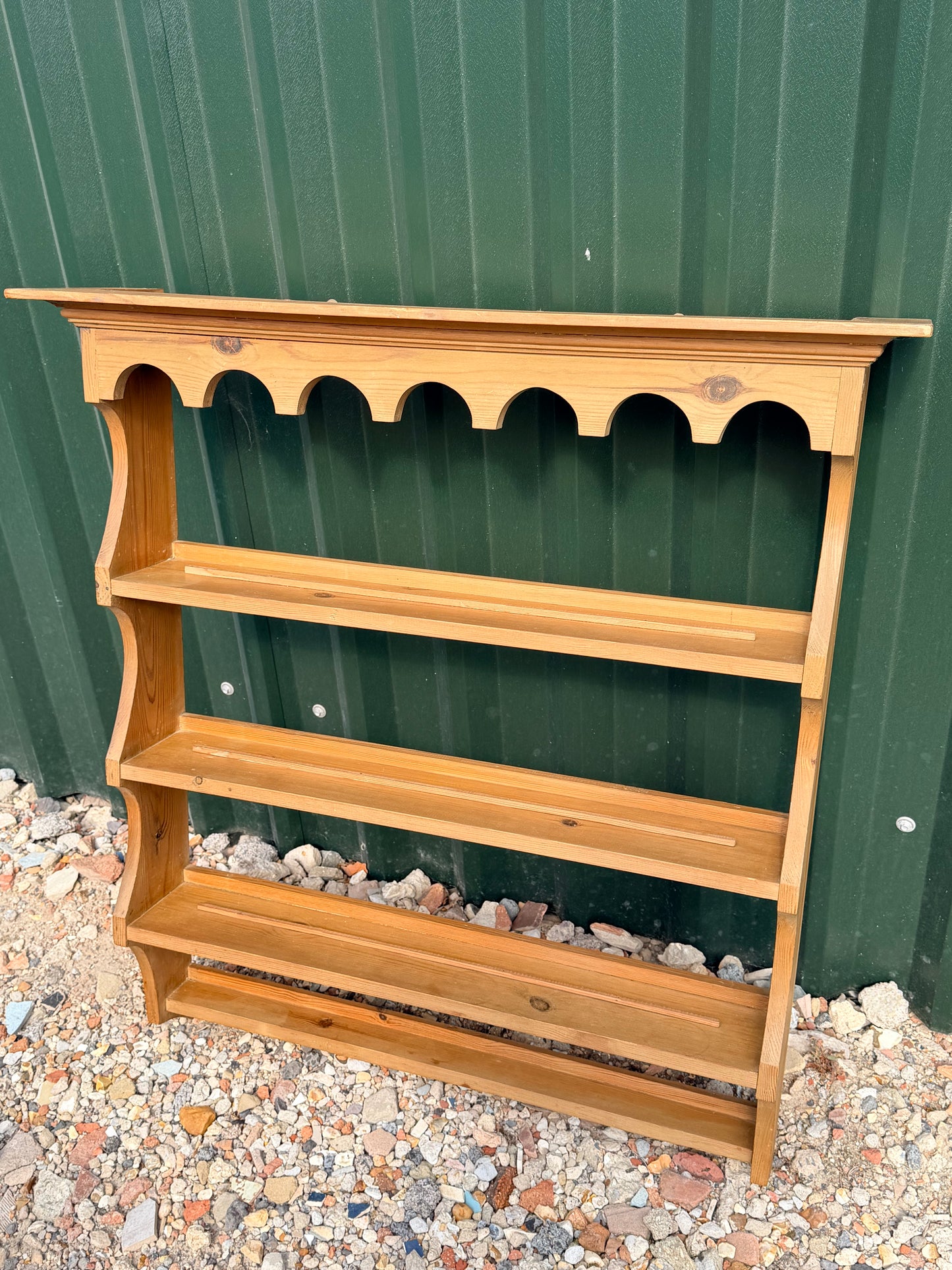 Large vintage pine kitchen plate wall rack