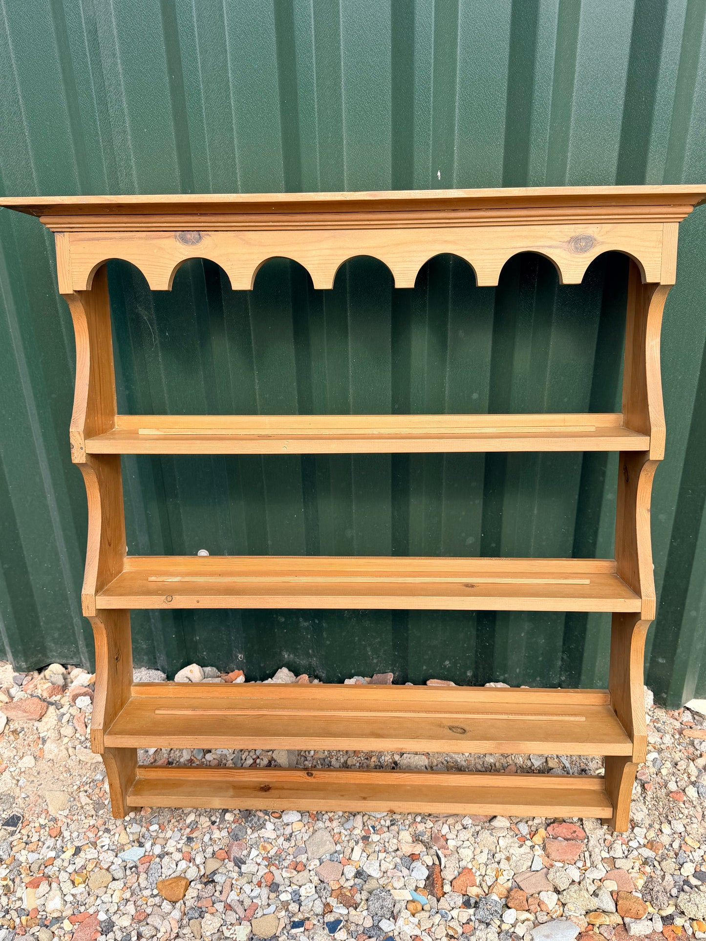 Large vintage pine kitchen plate wall rack